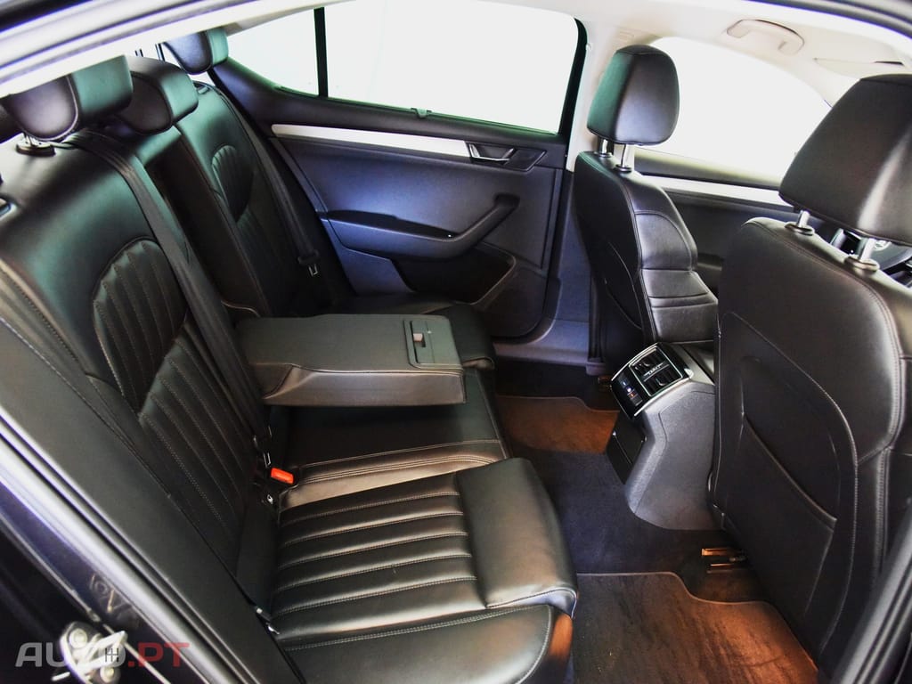 Skoda Superb 2.0 TDI Style