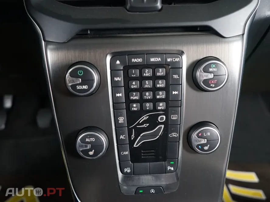 Volvo V40 1.6 D2 Summum