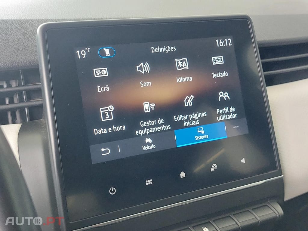 Renault Clio 1.0 TCe Limited Bi-Fuel