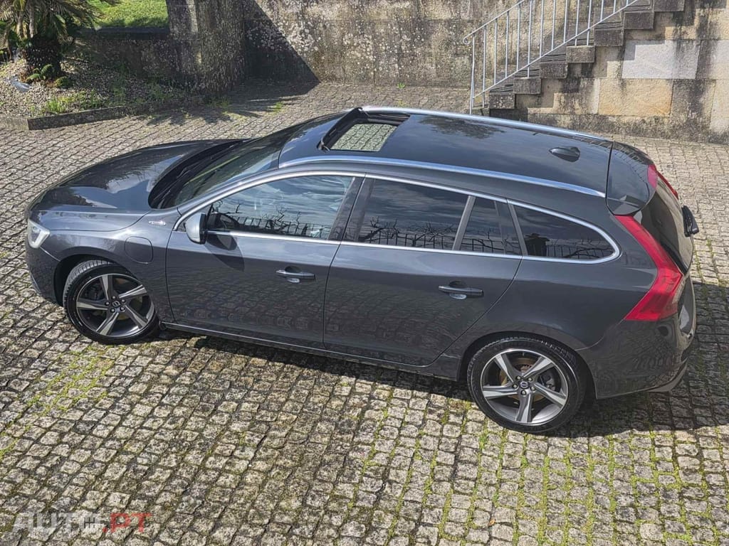 Volvo V60 D6 Twin Engine Geartronic RDesign