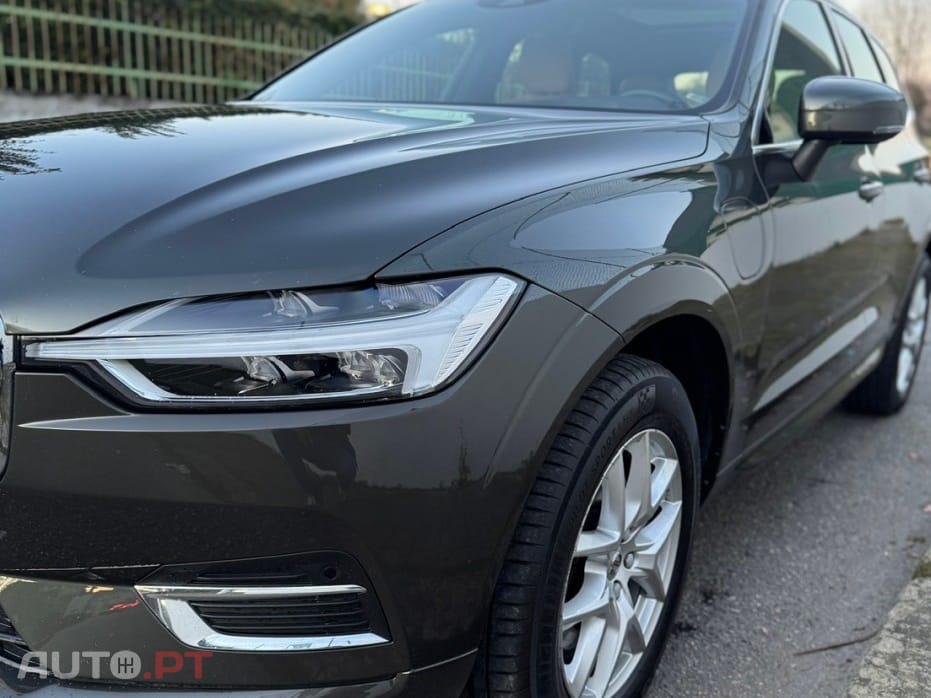 Volvo XC60 2.0 T8 PHEV Momentum Plus AWD