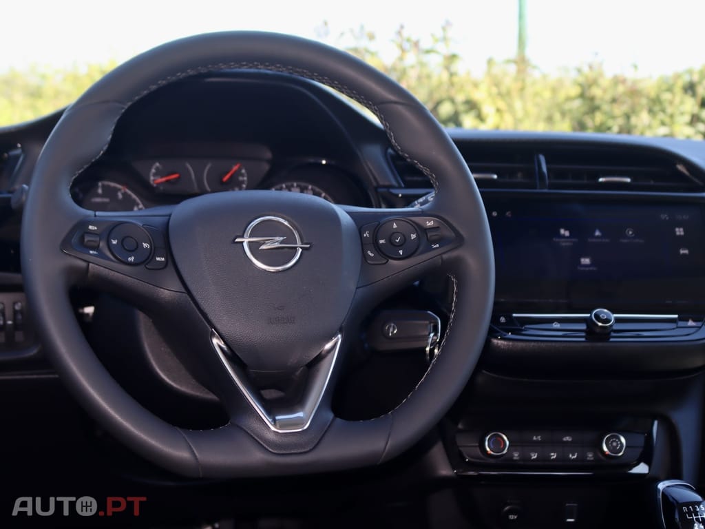 Opel Corsa 1.2 T Elegance