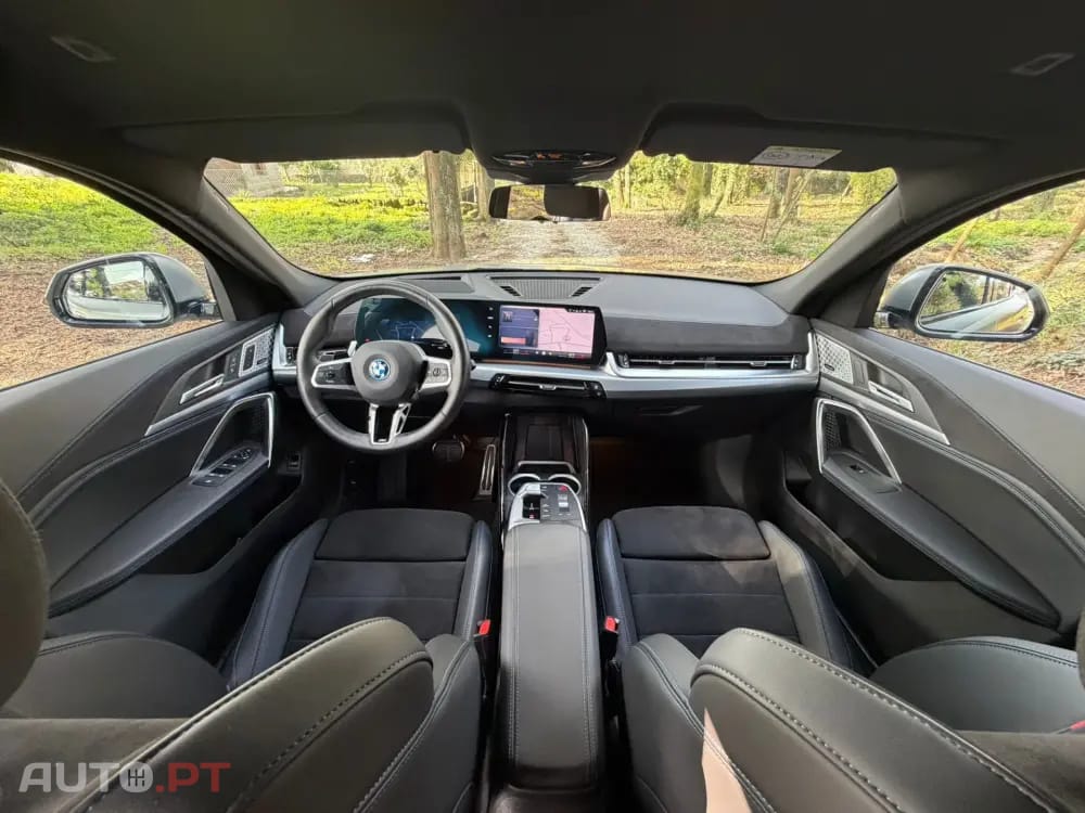BMW iX2 xDrive30 Pack Desportivo M Pro