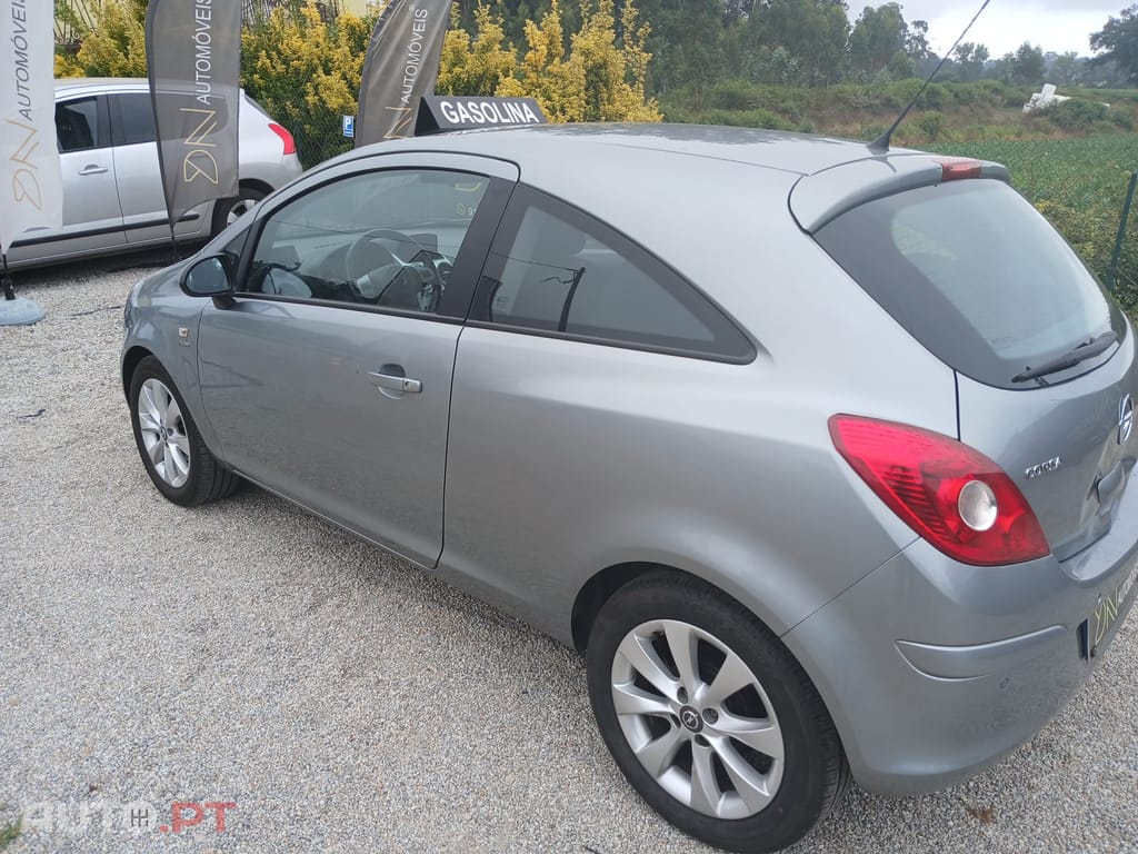 Opel Corsa 1.2 Street Edition