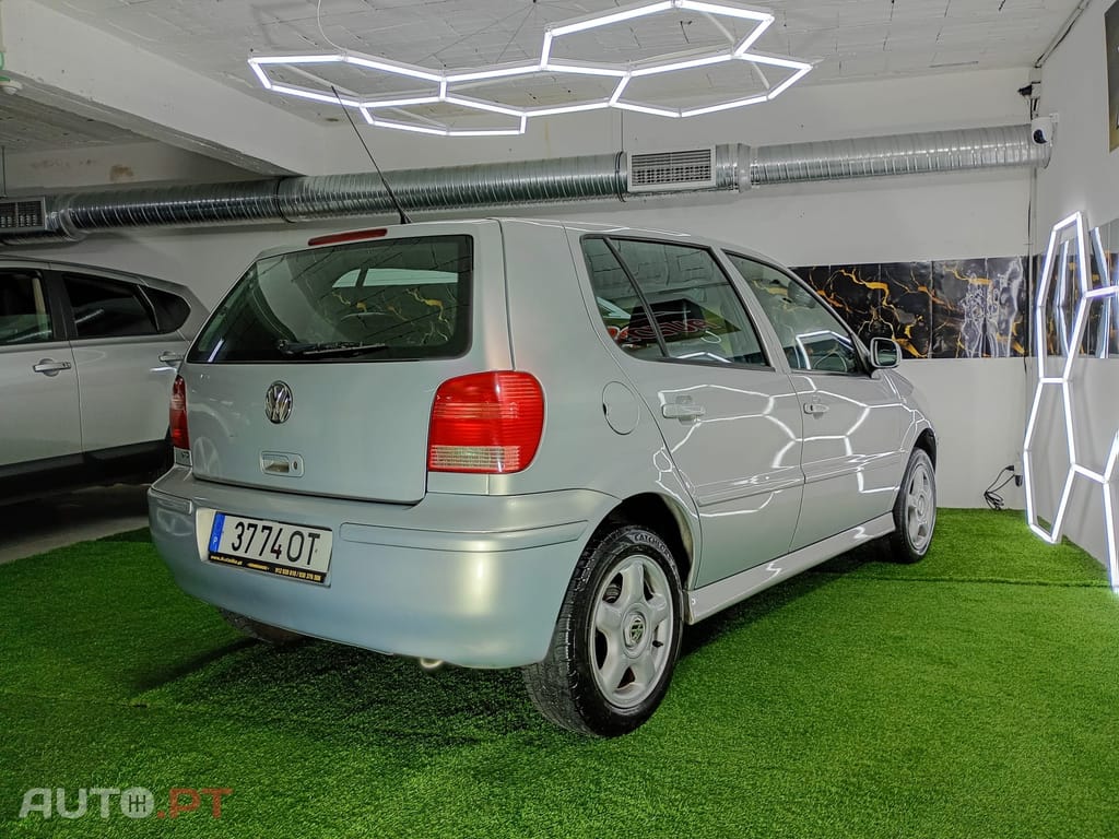 Volkswagen Polo 1.4 TDi Confortline ABS