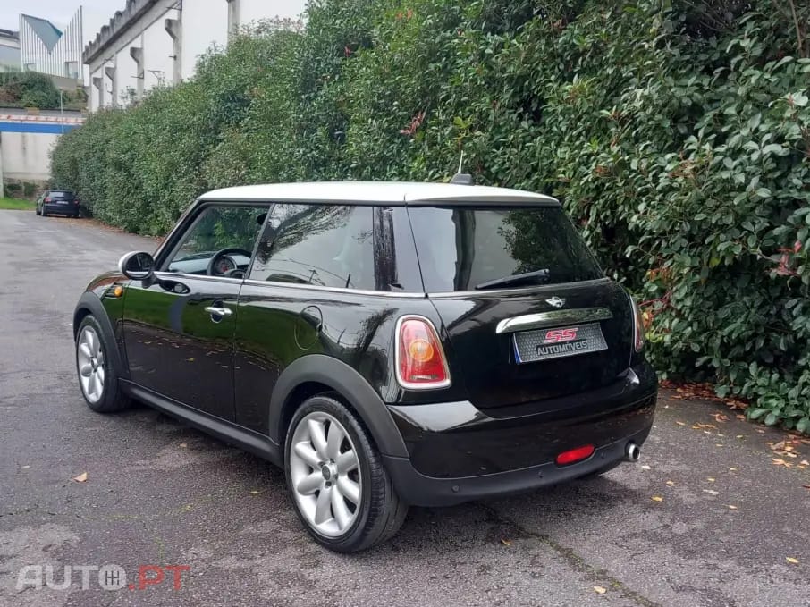 MINI Cooper Cooper D