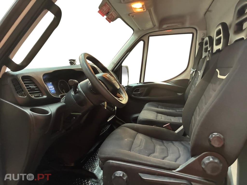 Iveco Daily 2.3 35S14 L5H2 18m3