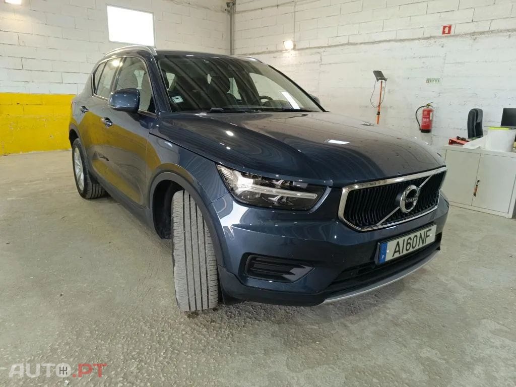 Volvo XC40 1.5 T2 Momentum Geartronic