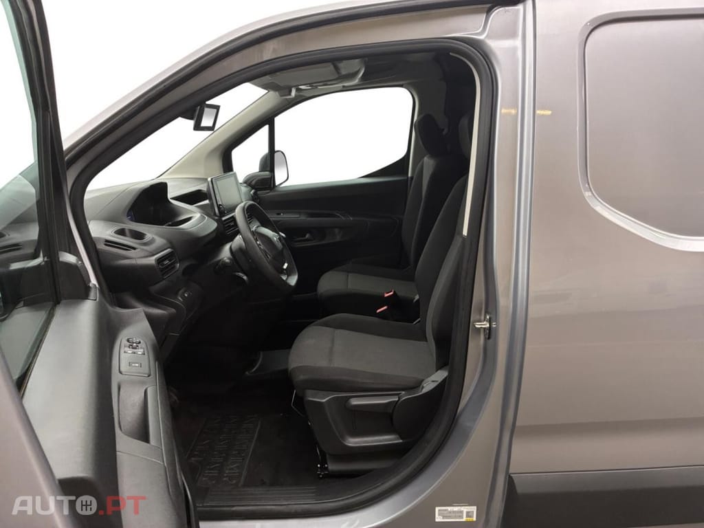 Peugeot Partner 1.5 BlueHDi Asphalt Standard
