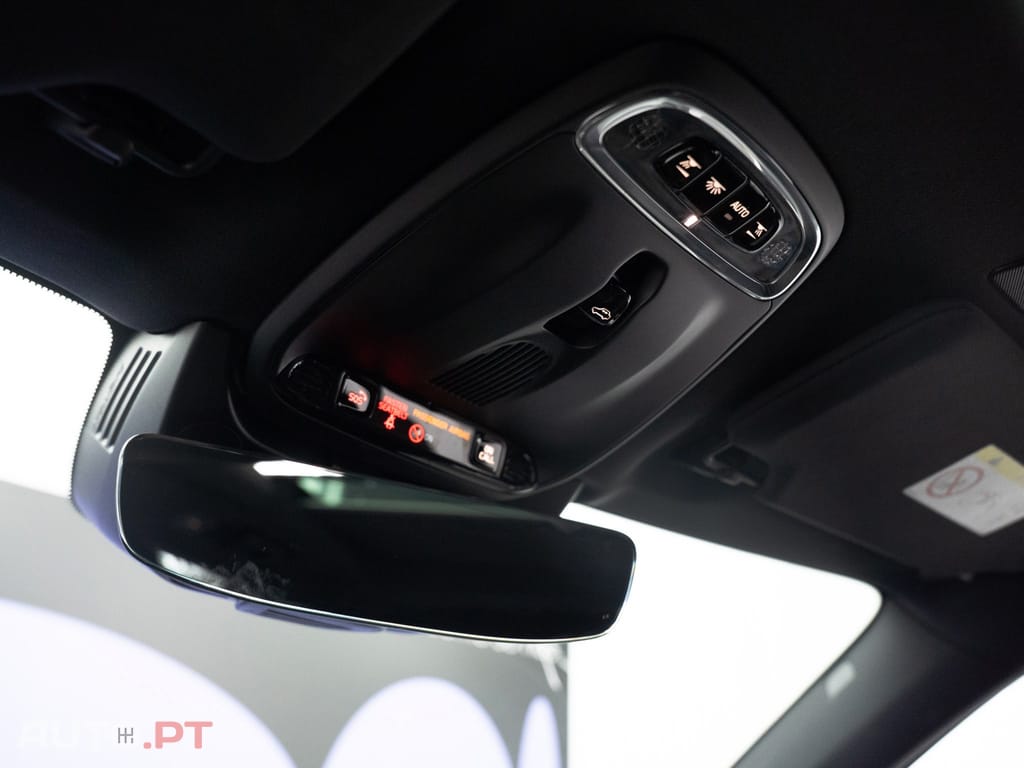 Volvo XC90 2.0 T8 PHEV R-Design AWD