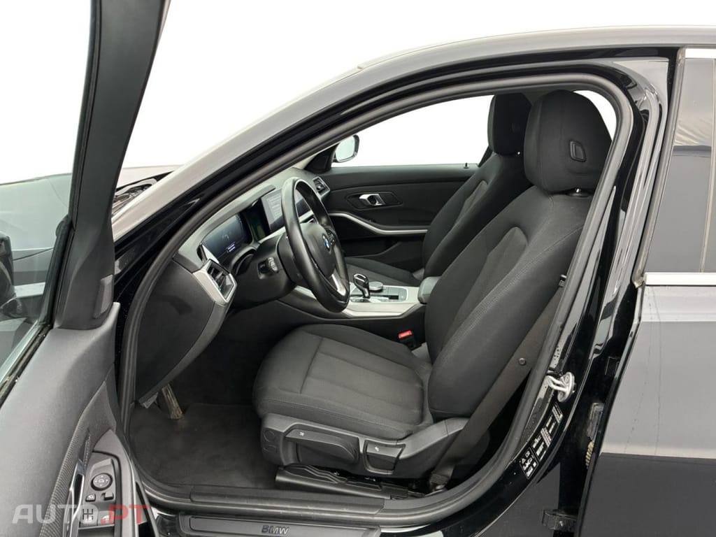 BMW 320 d xDrive Auto