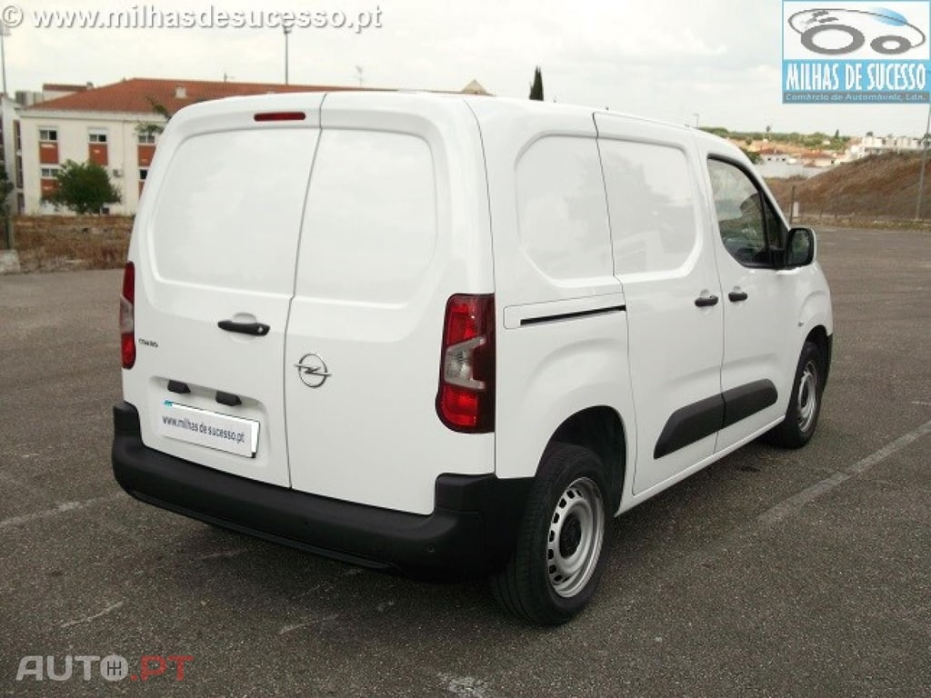 Opel Combo 1.5 CDTI 3 LUG 102 CV (C/IVA)