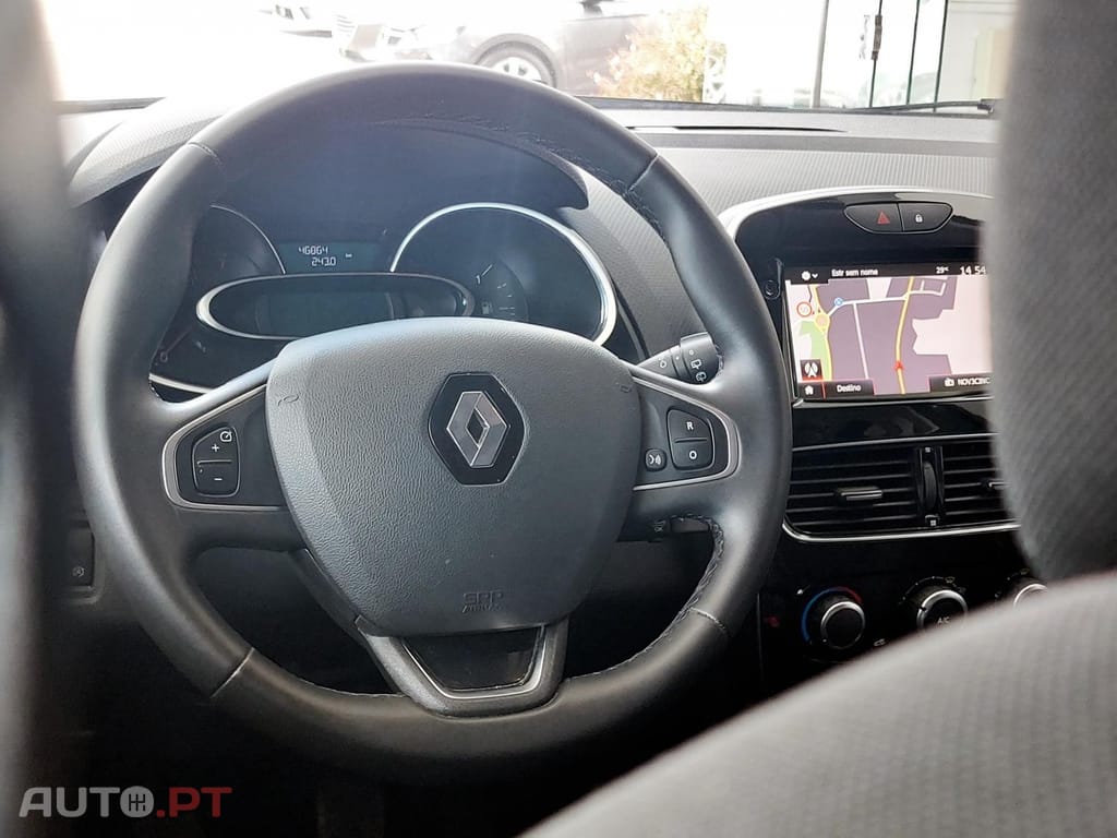 Renault Clio Sport Tourer 0.9 TCE Limited