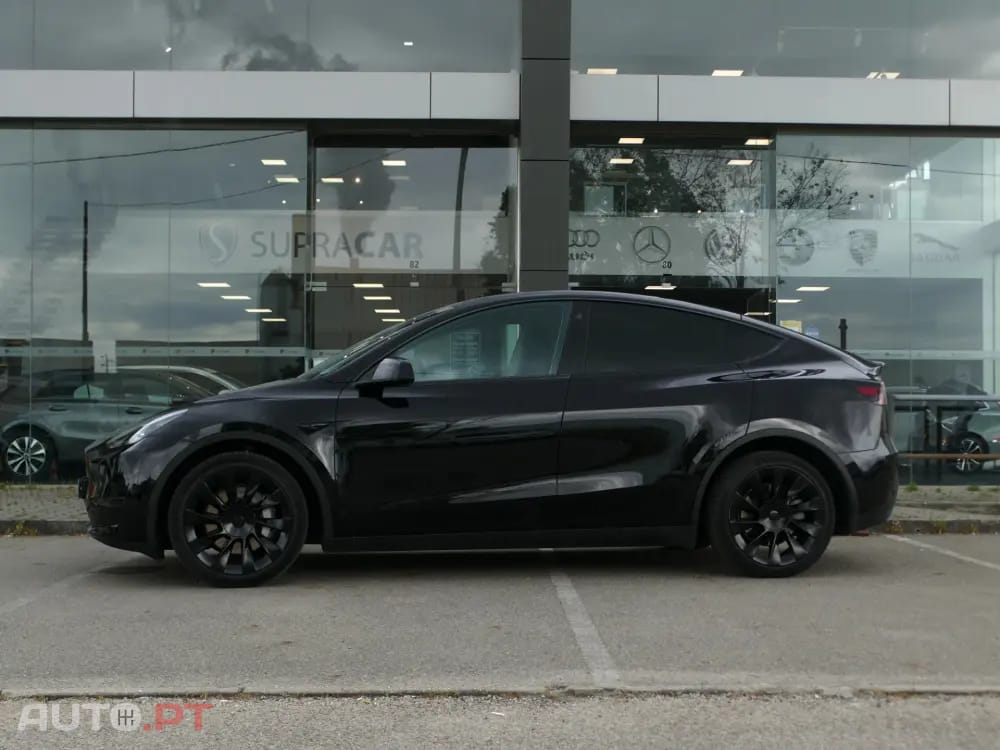 Tesla Model Y Long Range Tração Integral