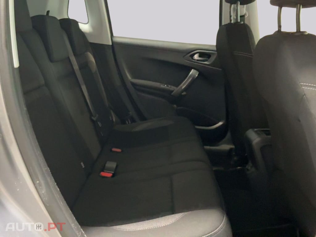 Peugeot 2008 1.2 PureTech Style