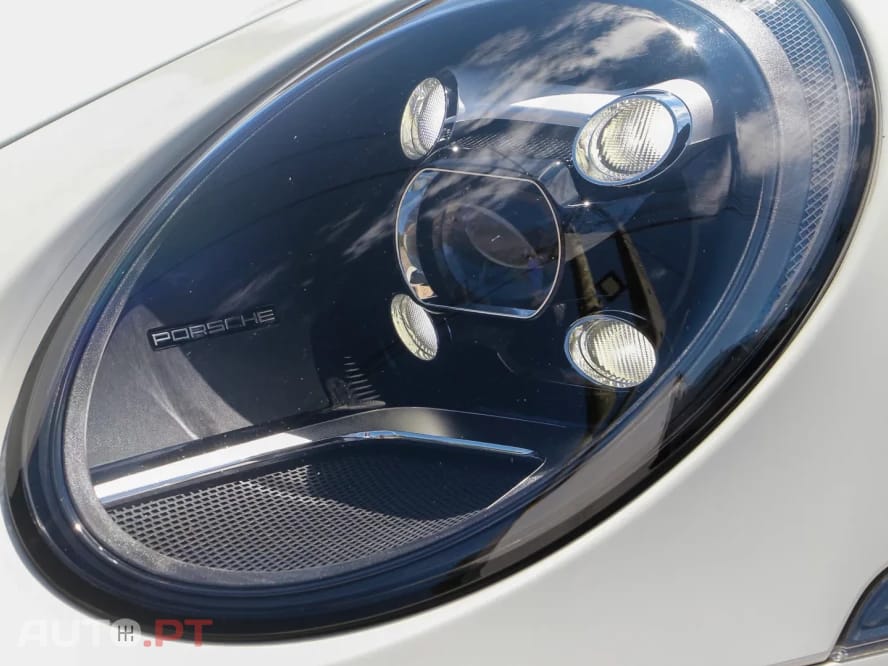 Porsche 911 Carrera PDK