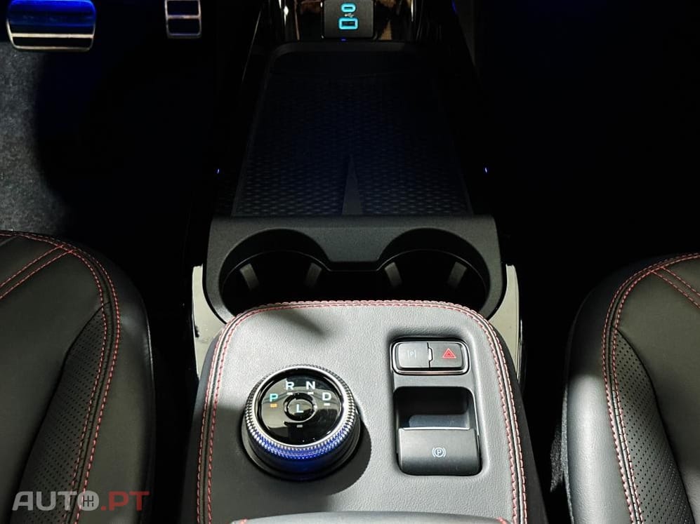 Ford Mustang Mach-E AWD PREMIUM
