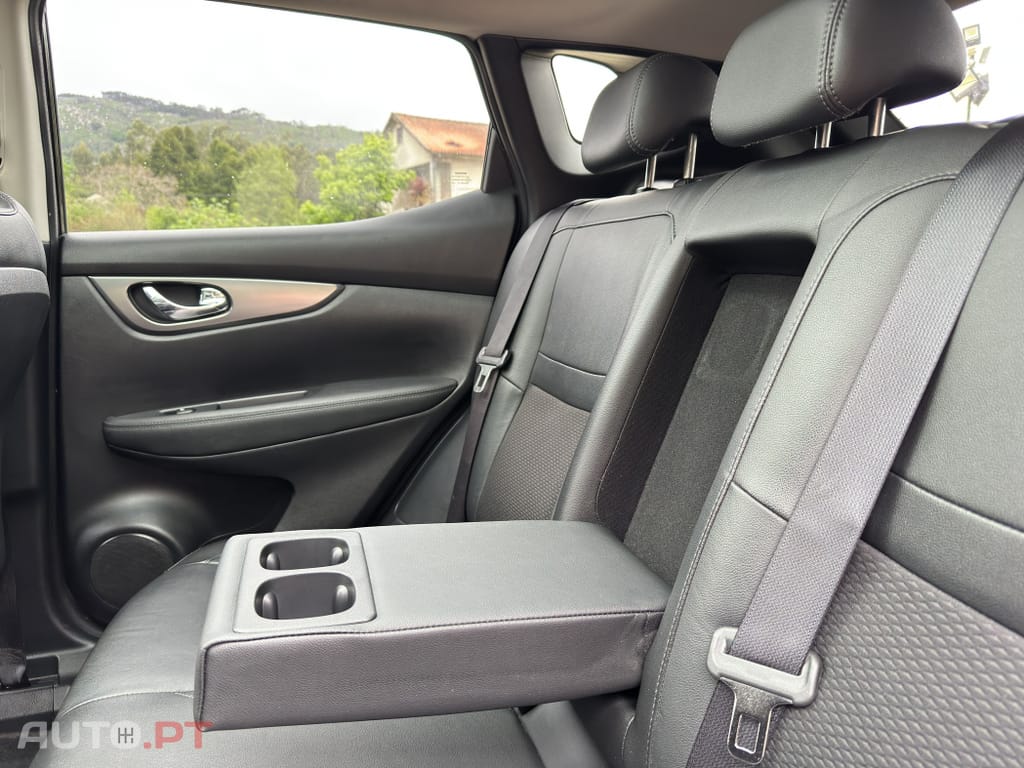 Nissan Qashqai 1.6 dCi Acenta Nissan Connect Xtronic