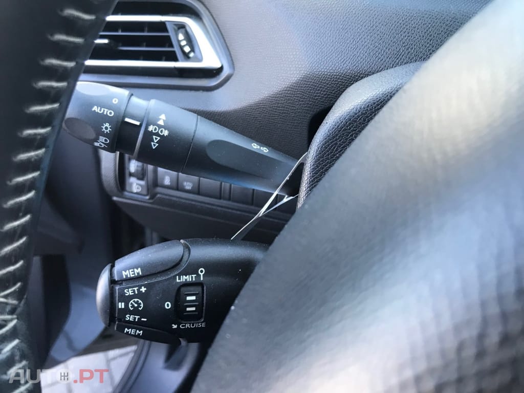 Peugeot 308 PureTech 130 Stop & Start Style