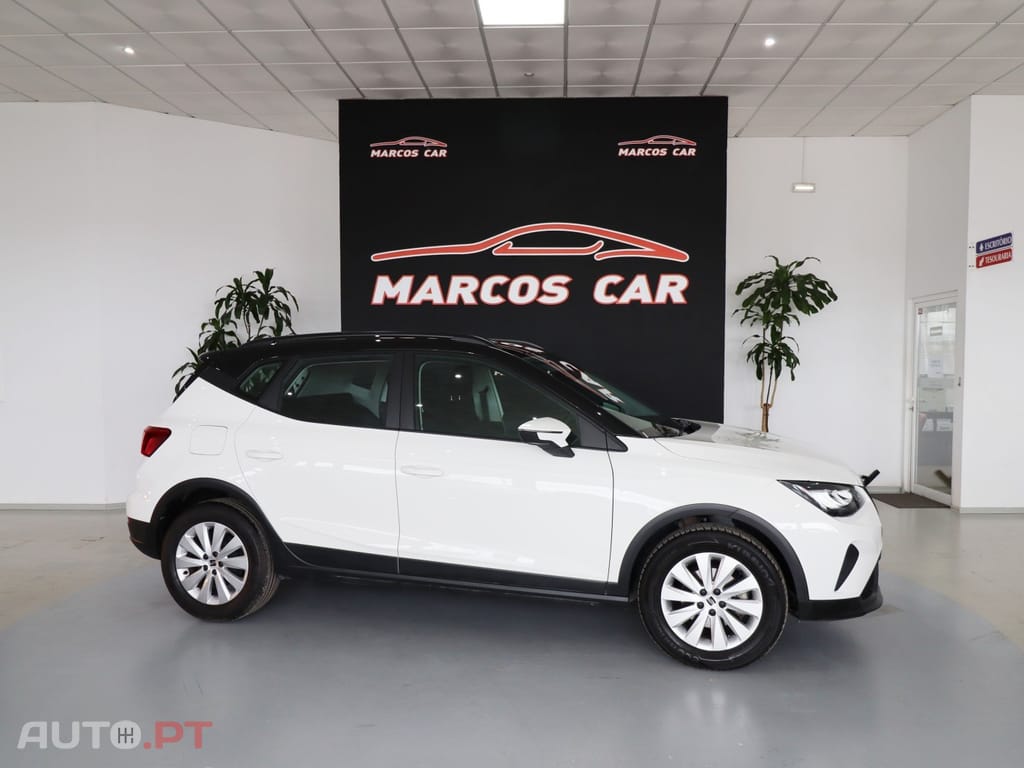 SEAT Arona 1.0 TSI Style — fotografia 5