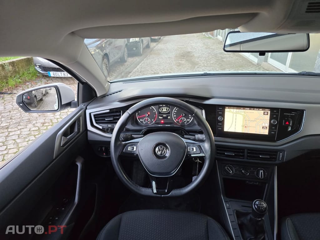 Volkswagen Polo 1.0 Confortline Nav