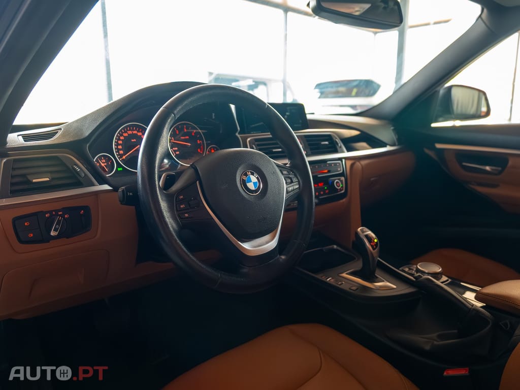 BMW 320 d Touring Line Luxury Auto