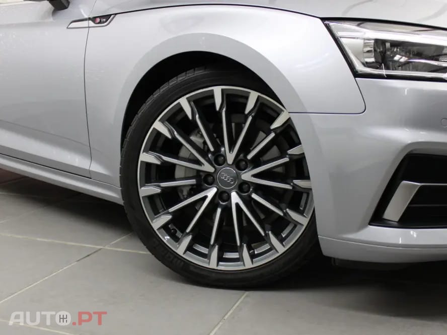Audi A5 2.0 TDi S-line S tronic