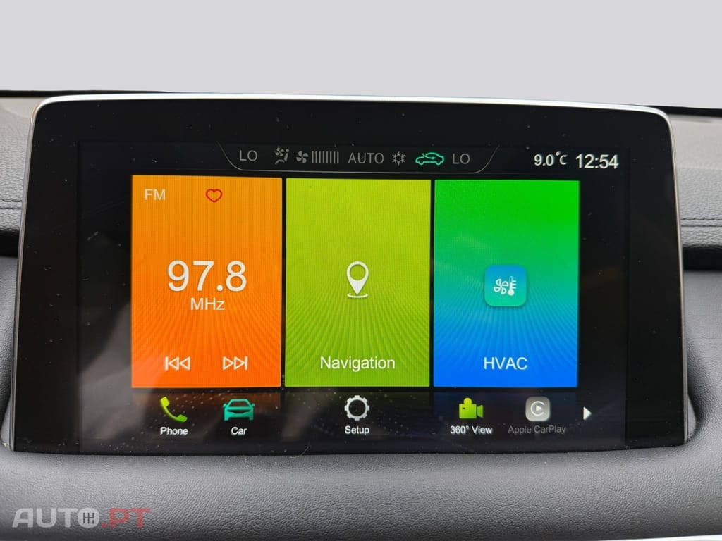 MG EHS PHEV Hybrid Luxury