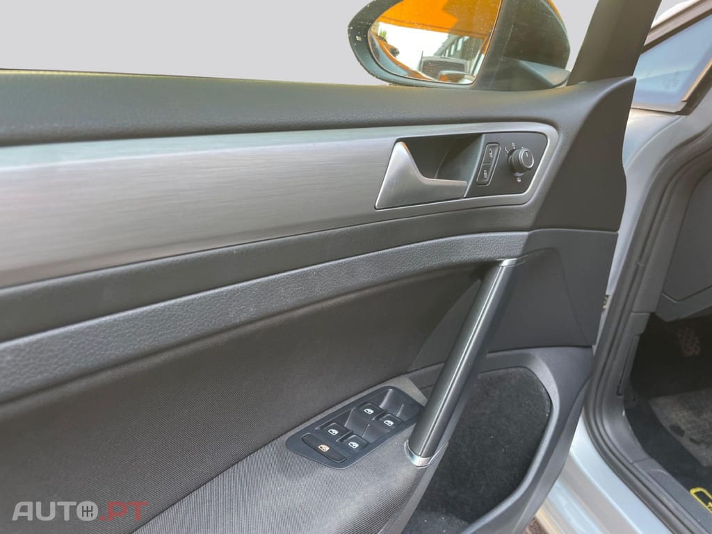 Volkswagen Golf Variant 1.0 TSI CONFORTLINE