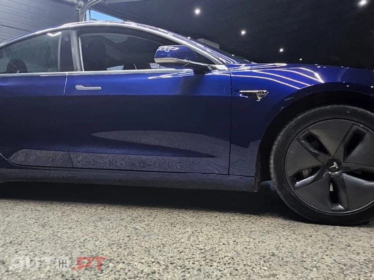 Tesla Model 3 Long Range RWD