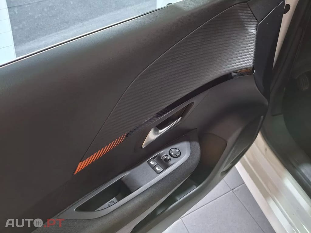 Peugeot 208 1.2 PureTech Like