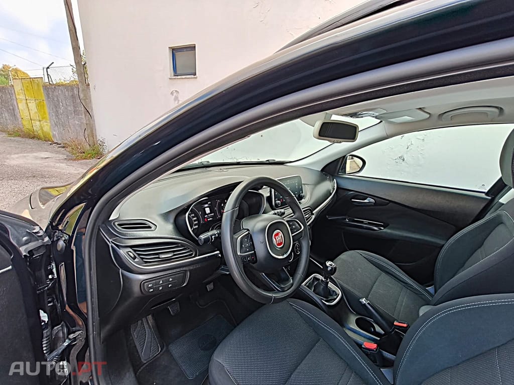 Fiat Tipo 1.6 M-Jet Lounge