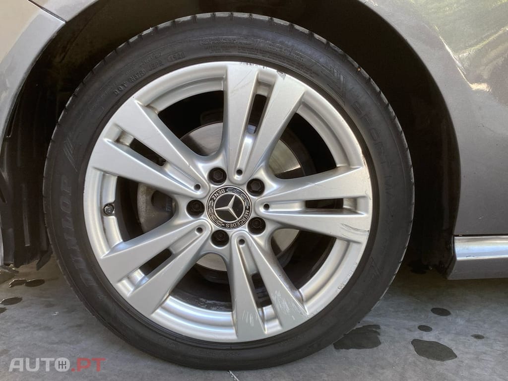 Mercedes-Benz A 180 180 d AMG Line Aut.