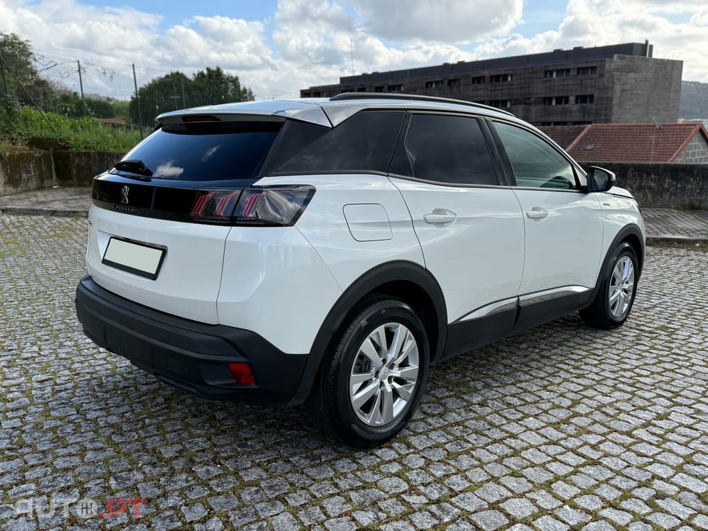 Peugeot 3008 1.5 BlueHDi Style
