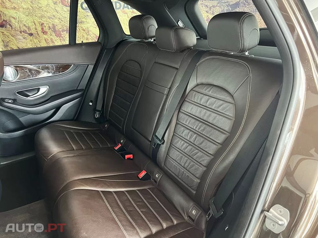 Mercedes-Benz GLC 220 D 4 MATIC