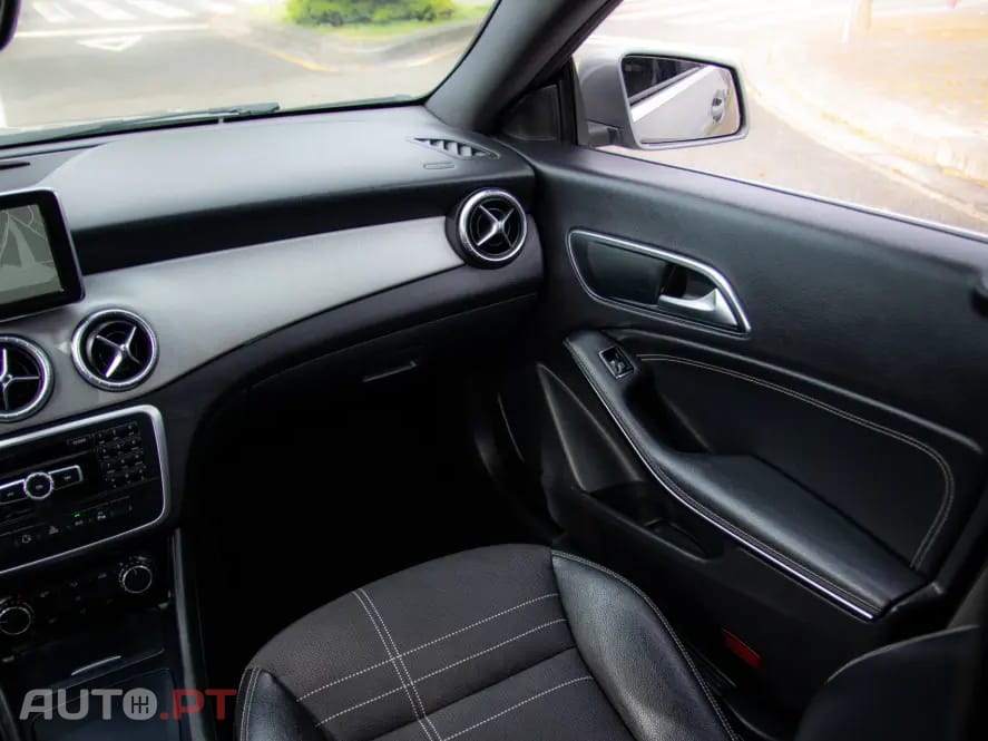 Mercedes-Benz CLA 220 CDI Urban Aut.