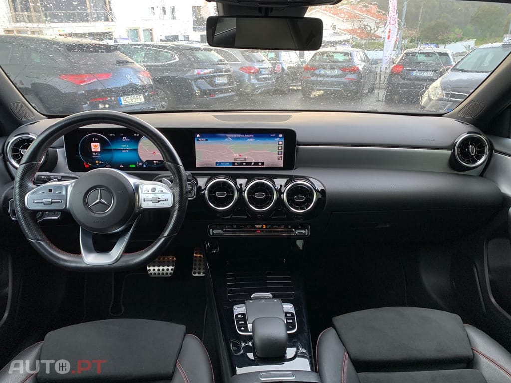 Mercedes-Benz A 250 e AMG Line