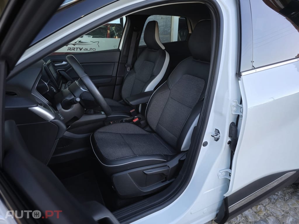 Renault Captur 1.0 TCe Techno Bi-Fuel
