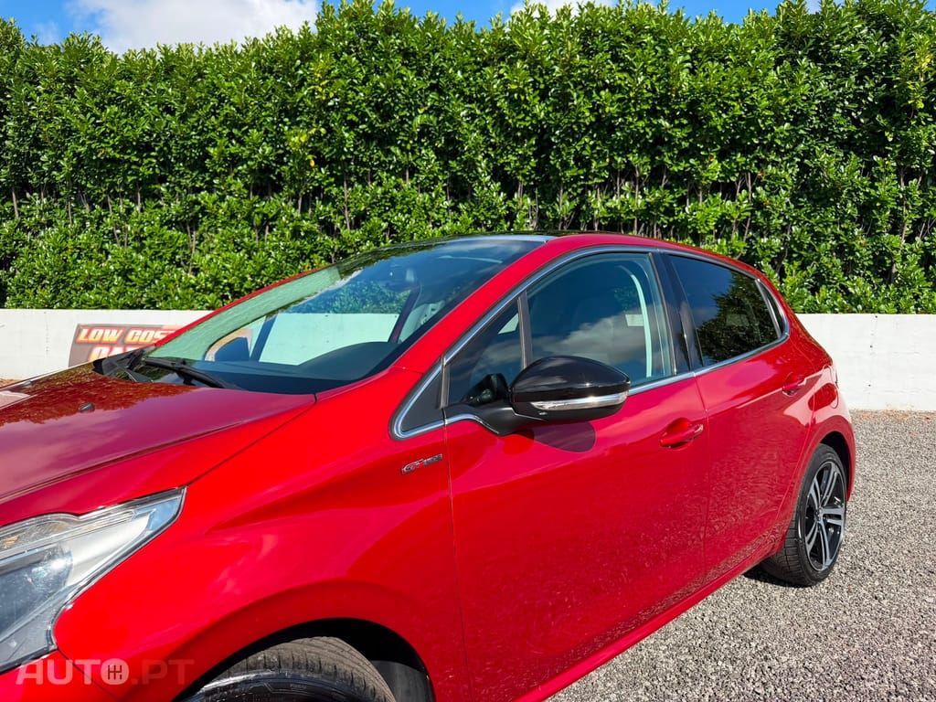 Peugeot 208 1.2 PureTech GT Line
