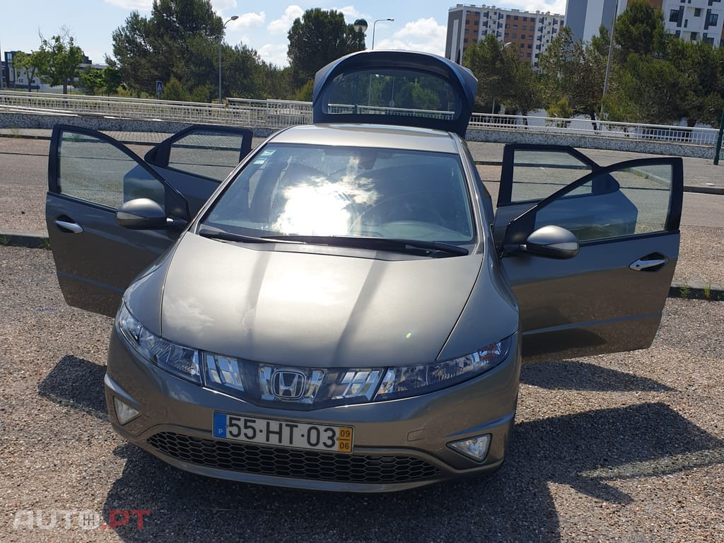 Honda Civic 1.4 i-VTEC Elegance