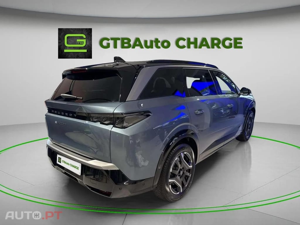 Peugeot E-5008 Business GT