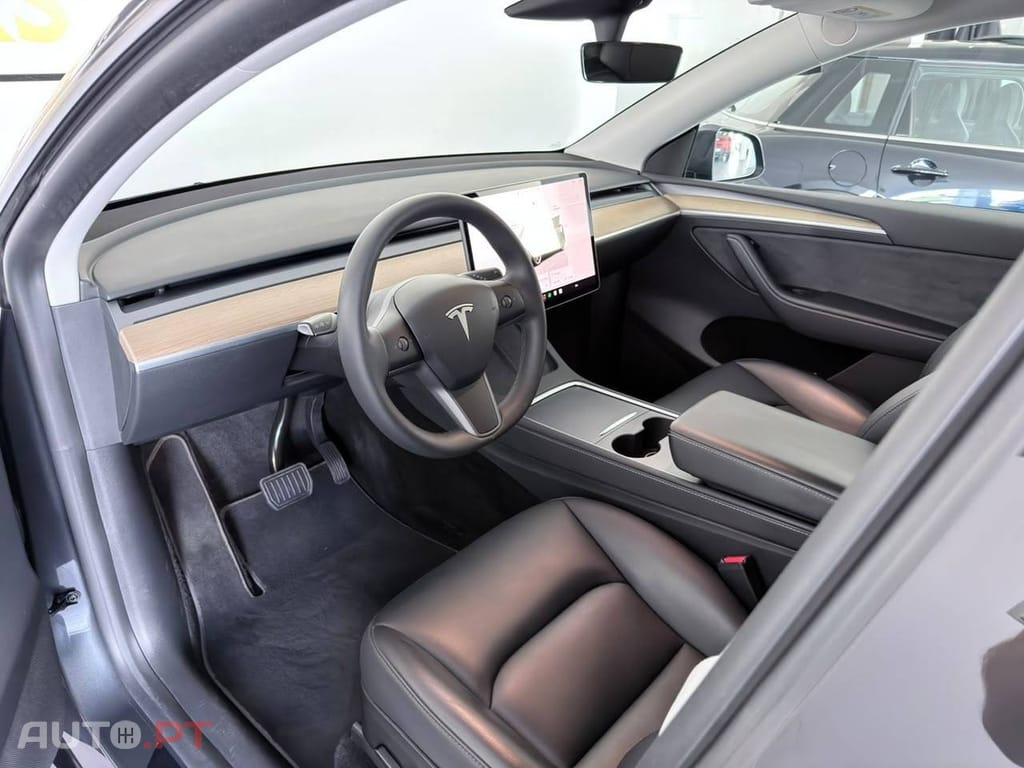 Tesla Model Y Tração Traseira
