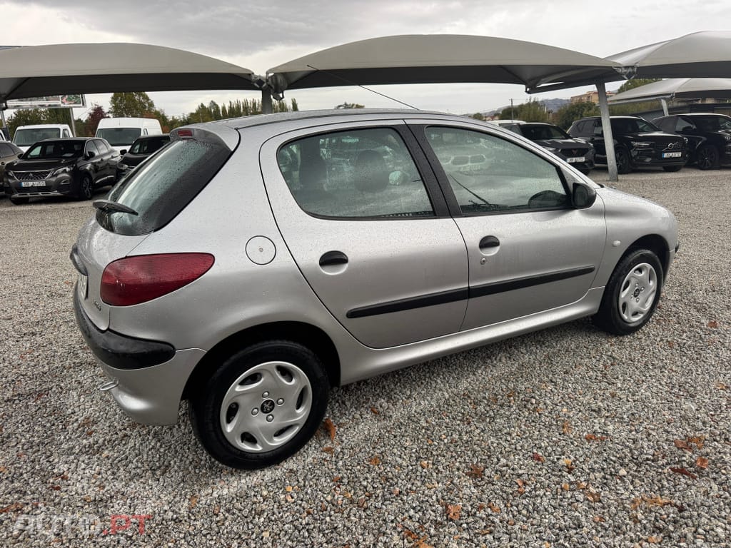 Peugeot 206 1.1 XT