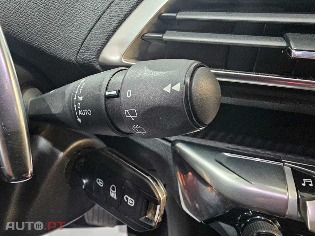 Peugeot 5008 1.5 BlueHDi Allure EAT8