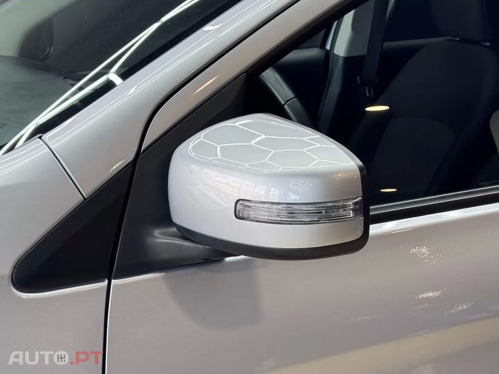 Mitsubishi Space Star 1.2 Intense Connect Edition