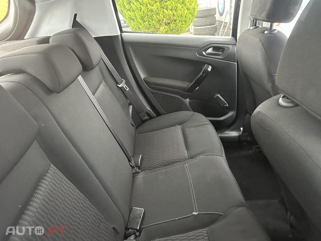 Peugeot 208 1.2 VTi Allure