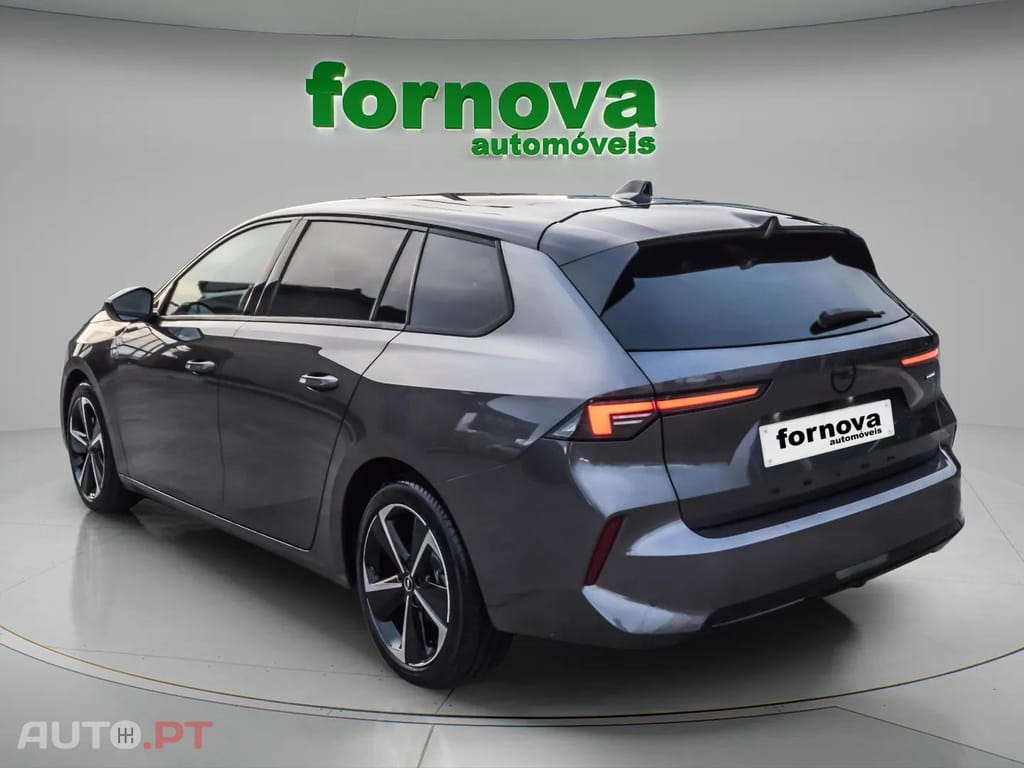 Opel Astra Sports Tourer 1.2 T Hybrid GS eDCT