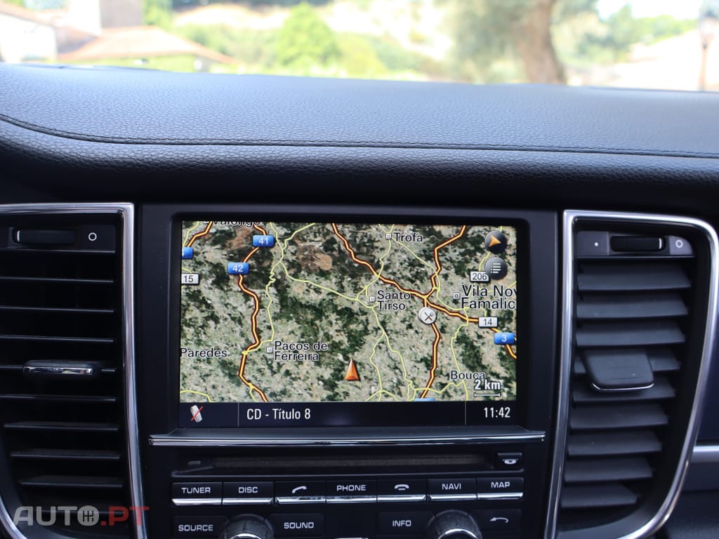 Porsche Panamera Platinum Edition