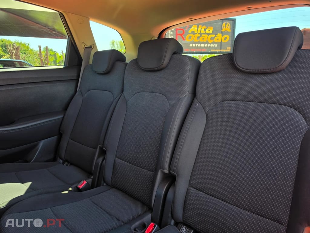Kia Carens 1.7 CRDi ISG TX