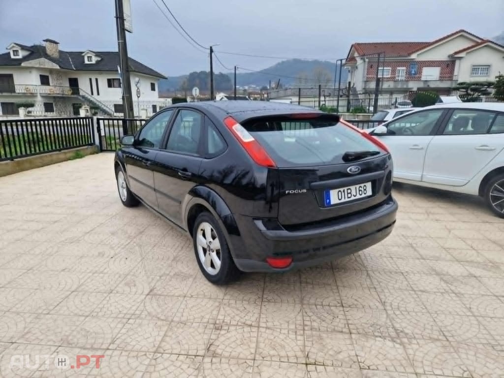 Ford Focus 1.6 Ti-VCT Ghia